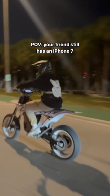 “Nah bro let me film you” - worst cameraman