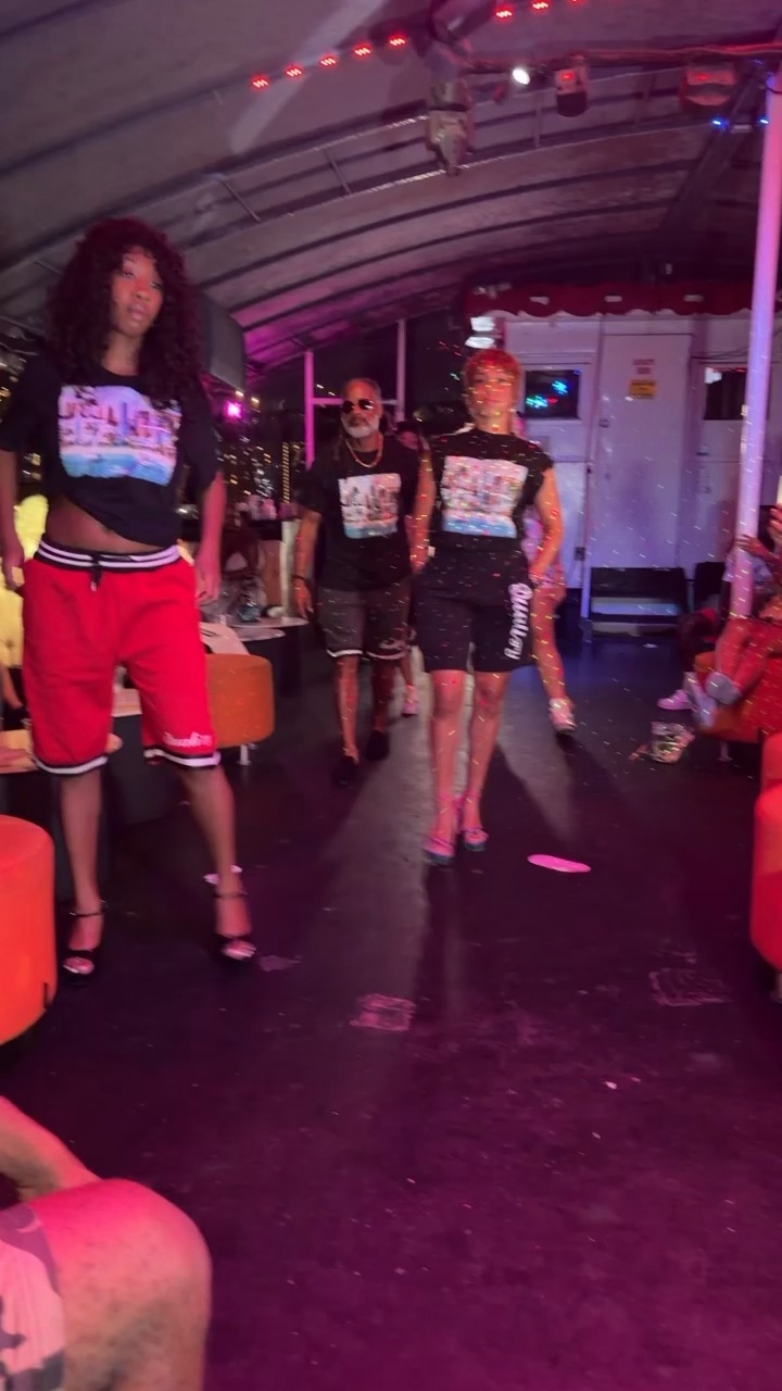 NYFW fashion show on Boat