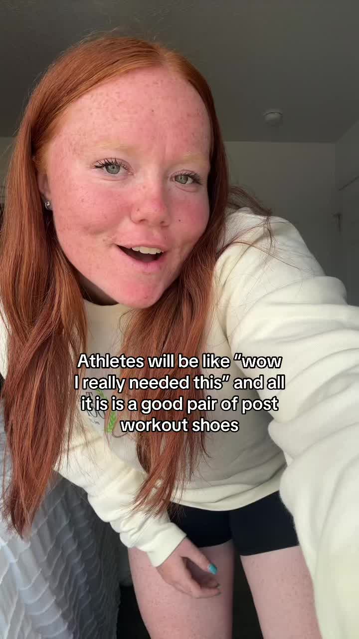 Oofos are one of the only things getting me through post-op… #giftedbyOOFOS #teamOOFOS Thank you!! @OOFOS @hercampus