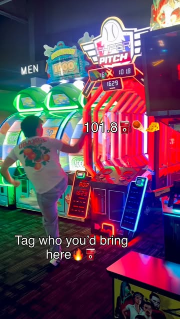 Had like 12 kids and 4 dads watching me behind the camera 😭 #viralvideos #baseball #pitcher #d2 #arcade tag who you’...