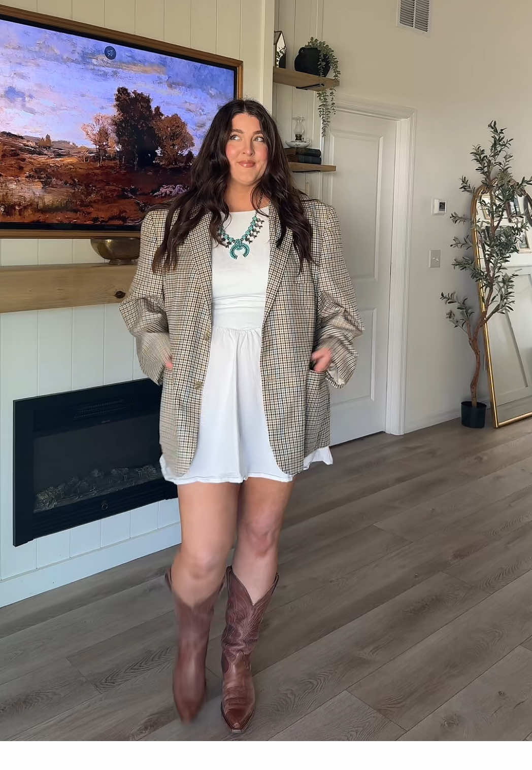 One dress two ways to wear it but make it western🤠✨ #westernstyle #westernfashion #westernwear #cowgirlbootsoutfit #...