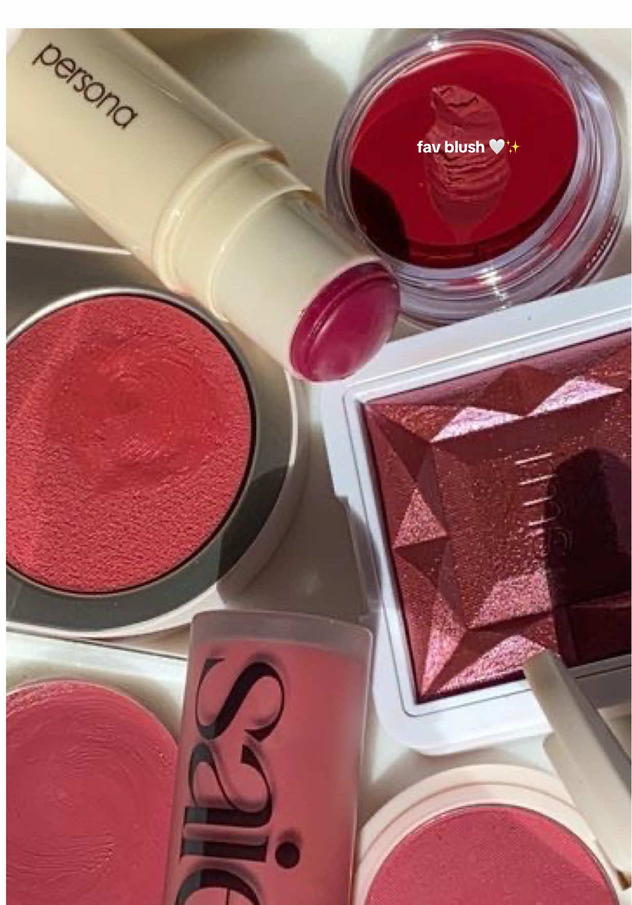 For all my #darkskin girlies… trust me when I say THIS is gonna be your go to blush! Have you tried @Maybelline New Y...
