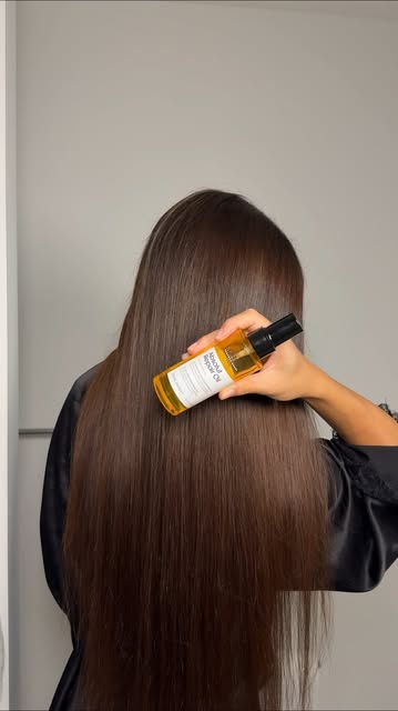 A little hair care moment with L’Oréal Professionnel ✨ Clean, effortless and made for those fresh hair days. @lorealp...