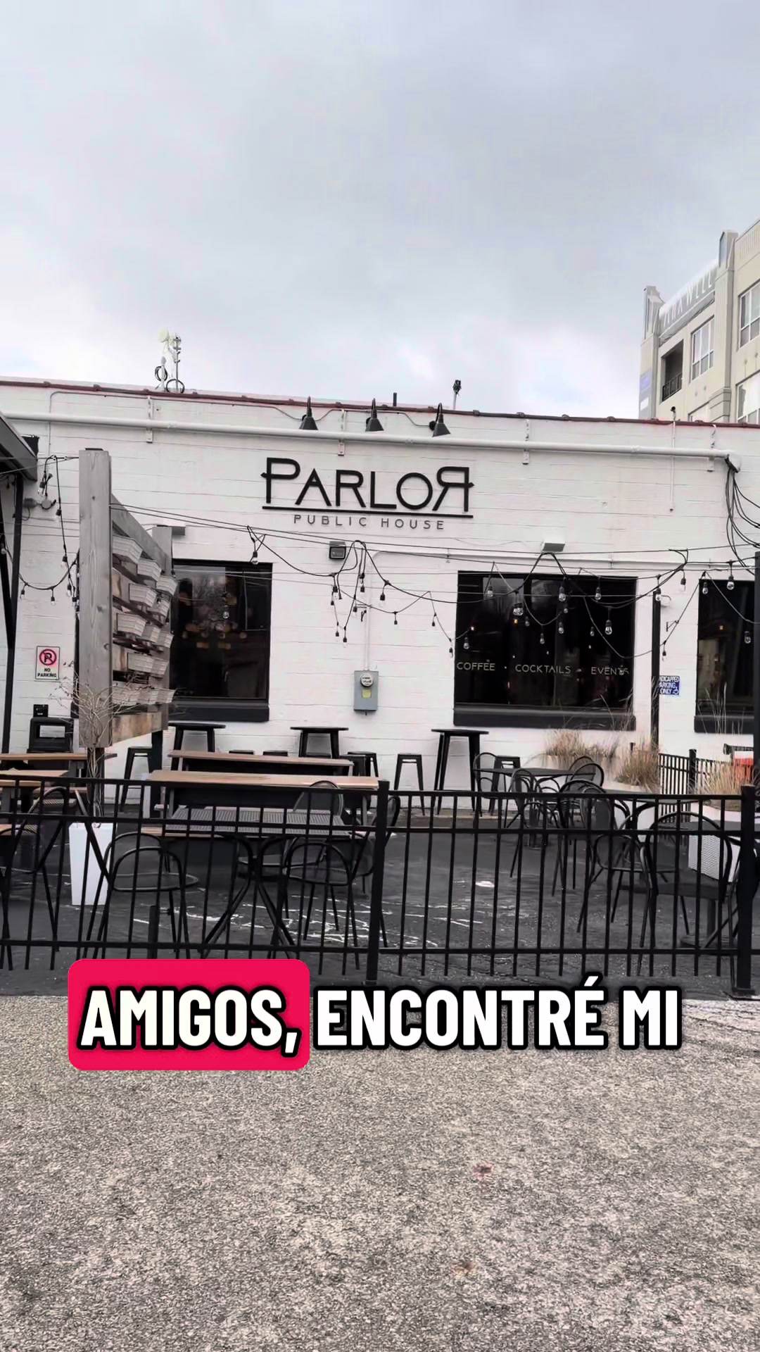 Si estás buscando un lugar en Indianápolis para trabajar , leer o tu próximo date, guarda este video. #coffeeshop #in...