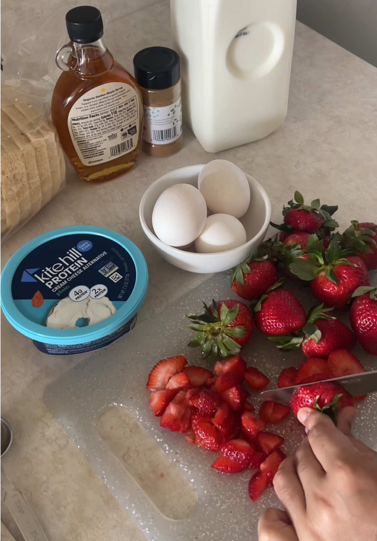 #ad grabbed Kite Hill’s High Protein Cream Cheese at Whole Foods and made a stuffed strawberry cream cheese french to...