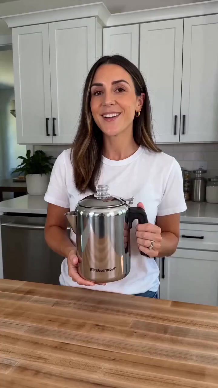 Brew your coffee with the Elite Gourmet 8-Cup Classic Stovetop Coffee Per colator. A classic option for stovetop coff...