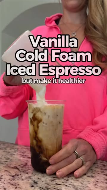 Making my iced espresso a little more fun… and sneaking in some extra fiber with less sugar while I’m at it ☕️🤍 Vani...