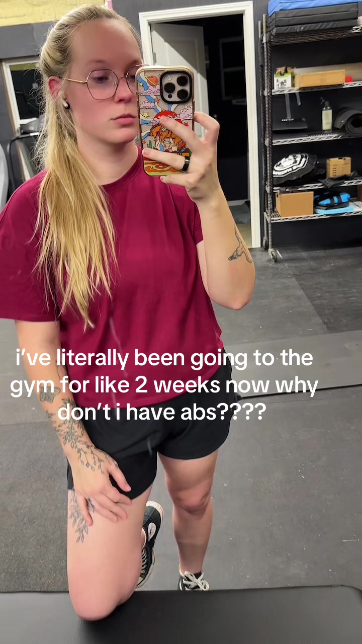 like hello ??????????? i also started taking creatine it better work #workout #bicah #sahm
