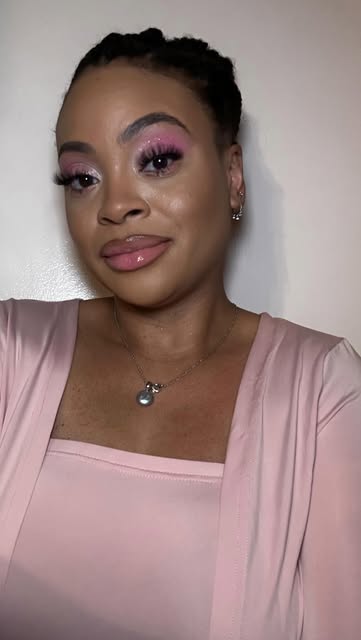 🌸Pinky Nude Lip Combo 🌸 . . . PRODUCT DETAILS: @maccosmetics Lip Pencil- Cork @sephora lip stain- 32 @nyxcosmetics...