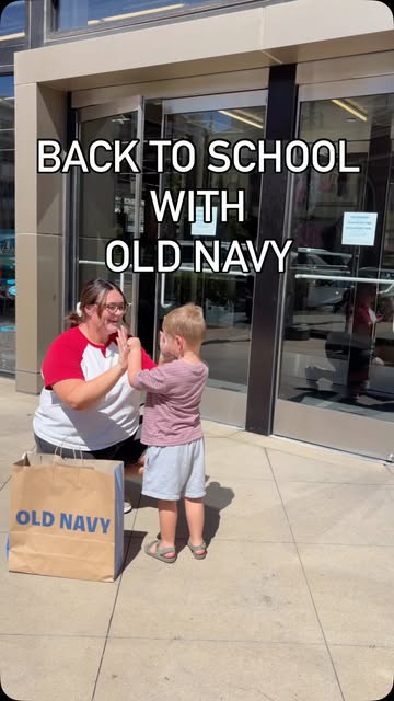 #AD @oldnavy #oldnavypartner Back to school shopping is a tradition that I always looked forward to with my Mom. We w...
