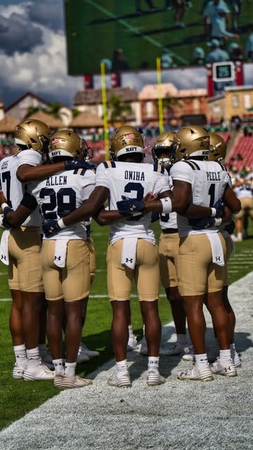 @lilbmoney5 was in beast mode. @usnavalacademy @usnavy @navyfb