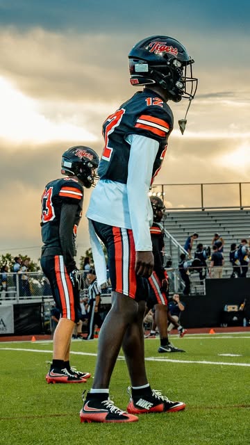 @palmetto_football has been dominating. Come out and watch these boys if you're local 📸📸📸. Let's run this clip up...