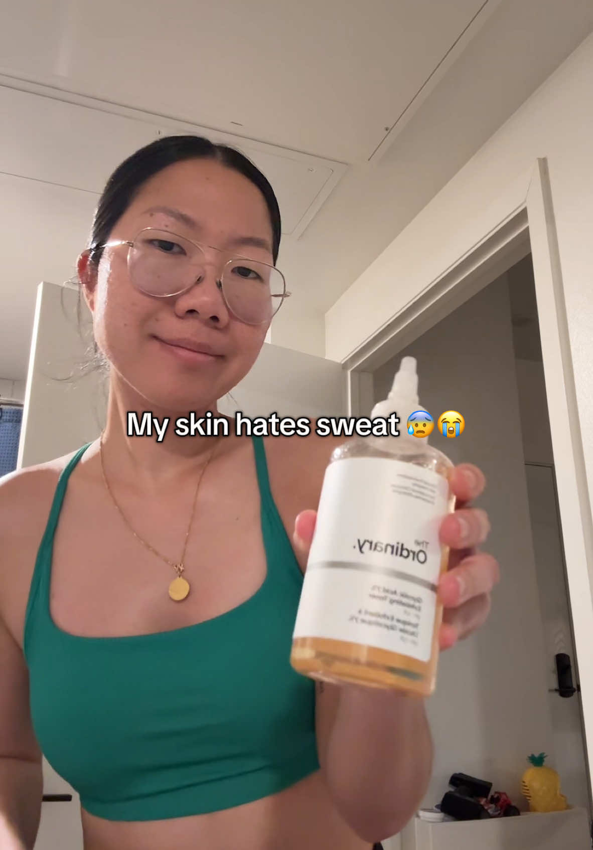 The Ordinary Glycolic Acid toner is a godsend 🙌🏼🙌🏼🤩 #theordinaryglycolicacid #acneproneskin