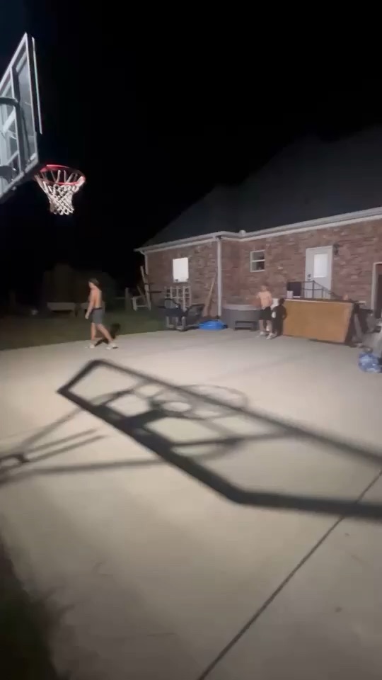 Basketball Dunk