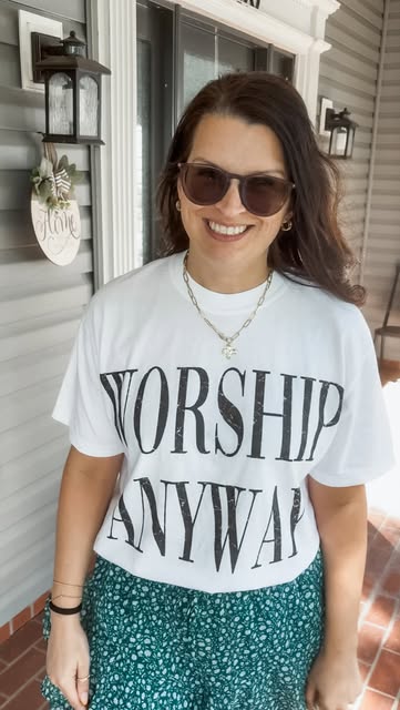 Worship Anyway 🙌🏻 This tee from @worthywearshop is one of my newest favorites! Such a good daily reminder to worshi...