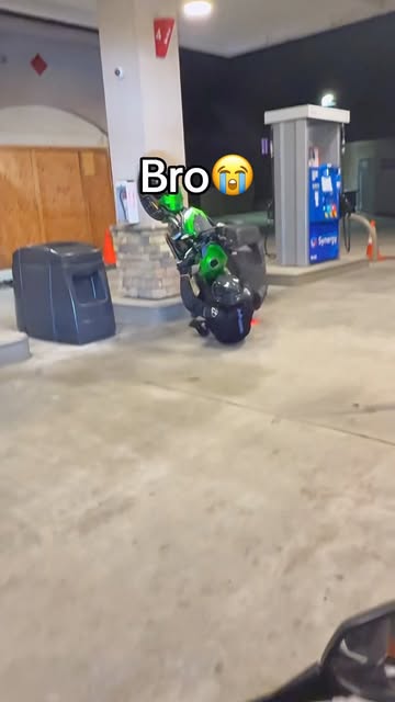 I’m ok 🤣 #motorcycle #biker #kawasaki #bikerlifestyle #funny