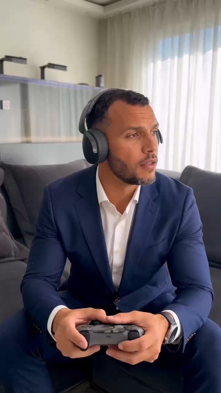 Close Call 🤙🏽-AI Insurance Ad