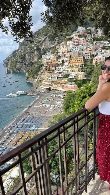 🌍✈️ Anyone else? Isn’t that how it works? 🤷🏻‍♀️ #travel #sorrentoitaly #almaficoast #travelinginyour30s #workhardp...
