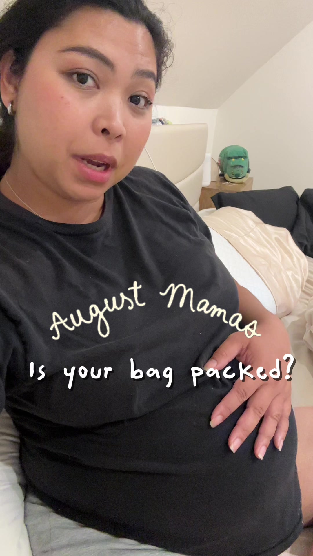 am I the only August mama who hasn’t packed her hospital bag yet 😭🤍 so close yet so far #augustbaby #thirdtrimester...