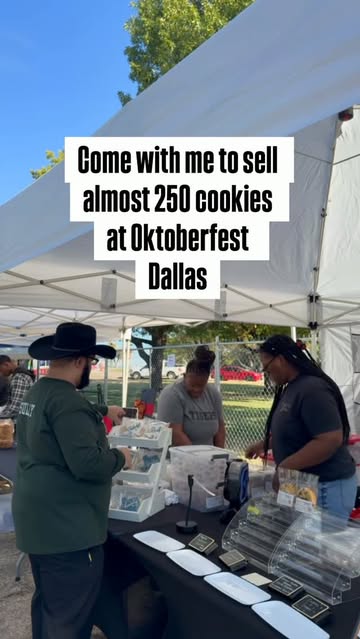 We brought almost 250 cookies to Oktoberfest Dallas and went home with just SEVEN! 🥹🤎 As a Dallas microbakery, ther...
