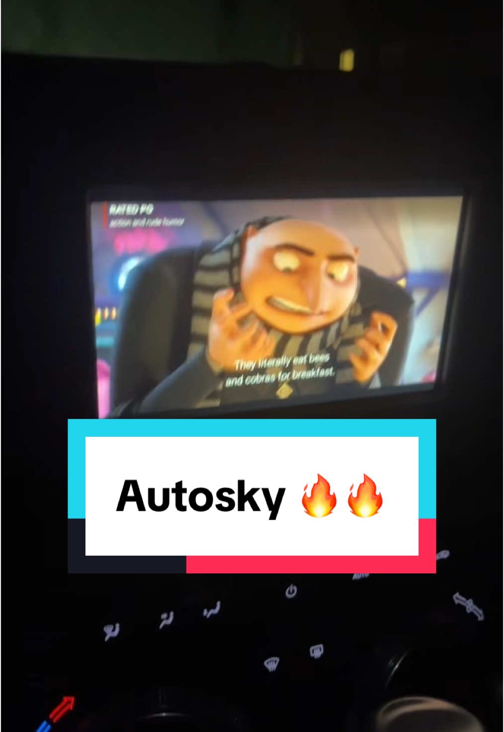 Netflix & YT in your car 🤩 #youtube #roadtrip #netflix #viral #wirelesscarplay #tiktokmademebuyit