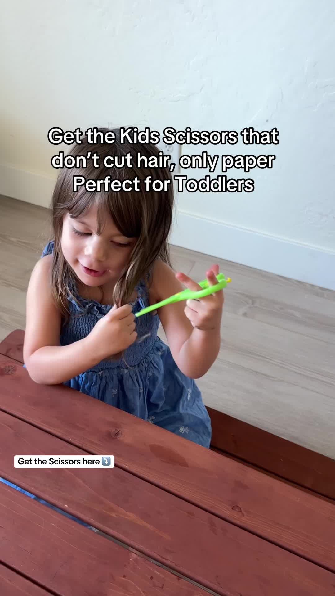 ✂️✨ Snip, snip! Our kids' scissors are perfect for crafting without the worry of cutting hair! Safe, fun, and designe...