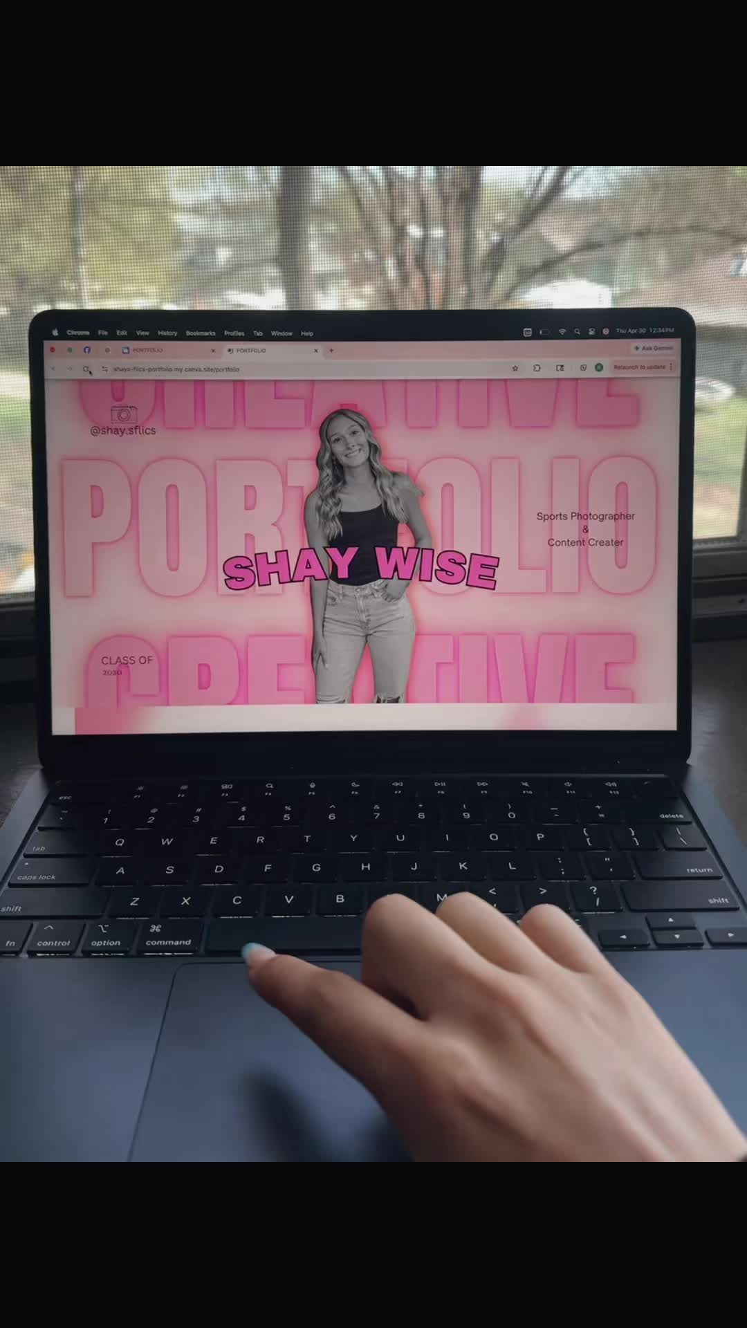 will never get over this 😝 #sportsphotographer #portfolio #canva #womeninbusiness #foryoupage